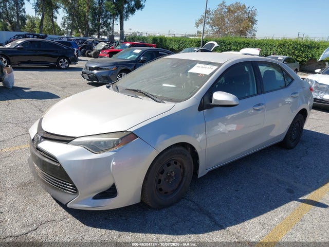 46304724 :رقم المزاد ، 2T1BURHE4JC086406 vin ، 2018 Toyota Corolla Le مزاد بيع