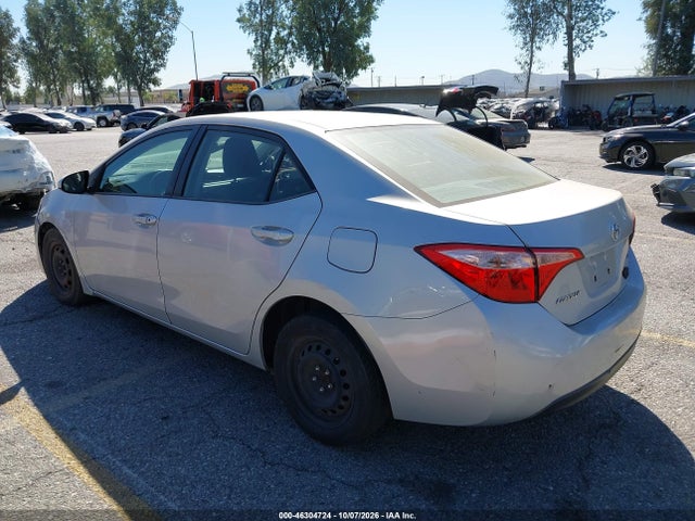 46304724 :رقم المزاد ، 2T1BURHE4JC086406 vin ، 2018 Toyota Corolla Le مزاد بيع