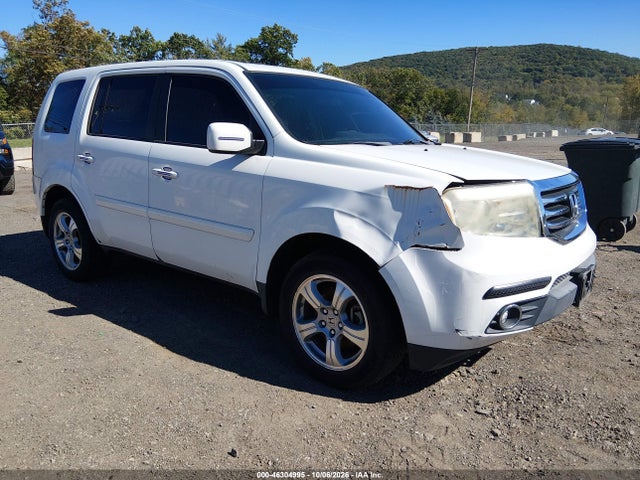 46304995 :رقم المزاد ، 5FNYF4H46FB055322 vin ، 2015 Honda Pilot Ex مزاد بيع