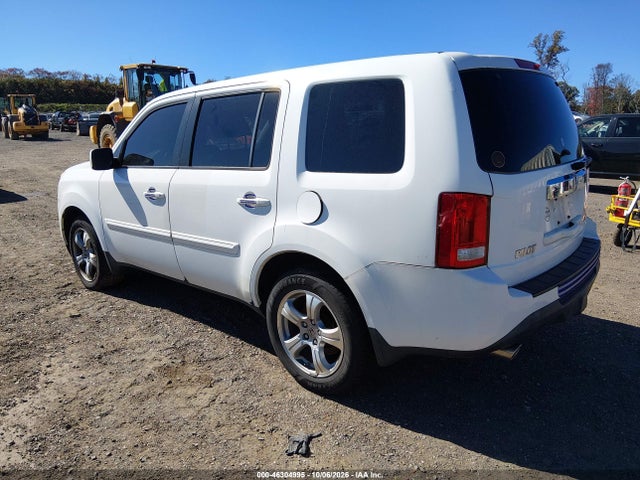 46304995 :رقم المزاد ، 5FNYF4H46FB055322 vin ، 2015 Honda Pilot Ex مزاد بيع
