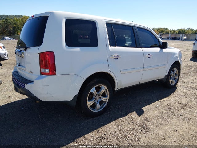 46304995 :رقم المزاد ، 5FNYF4H46FB055322 vin ، 2015 Honda Pilot Ex مزاد بيع