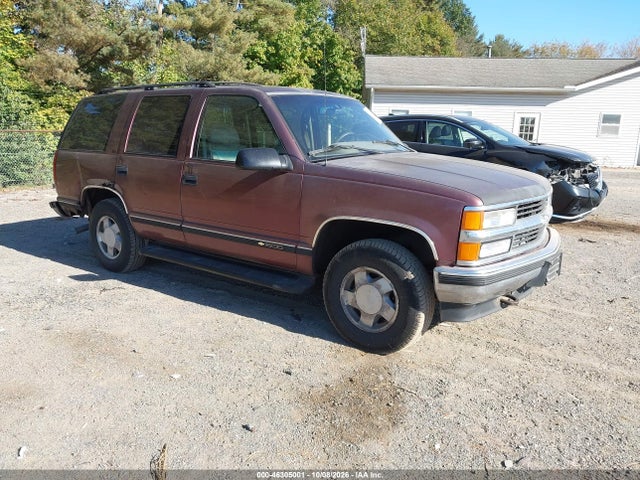 1996 Chevrolet Tahoe K1500 მანქანა იყიდება აუქციონზე, vin: 1GNEK13R3TJ420812, აუქციონის ნომერი: 46305001