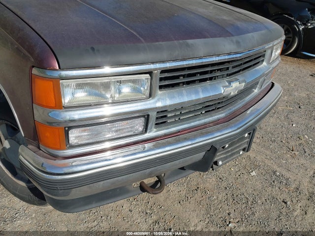 1996 Chevrolet Tahoe K1500 მანქანა იყიდება აუქციონზე, vin: 1GNEK13R3TJ420812, აუქციონის ნომერი: 46305001