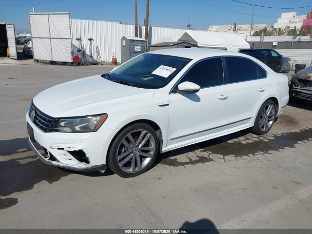 1VWDT7A35HC050782 Volkswagen Passat 1.8t R-line