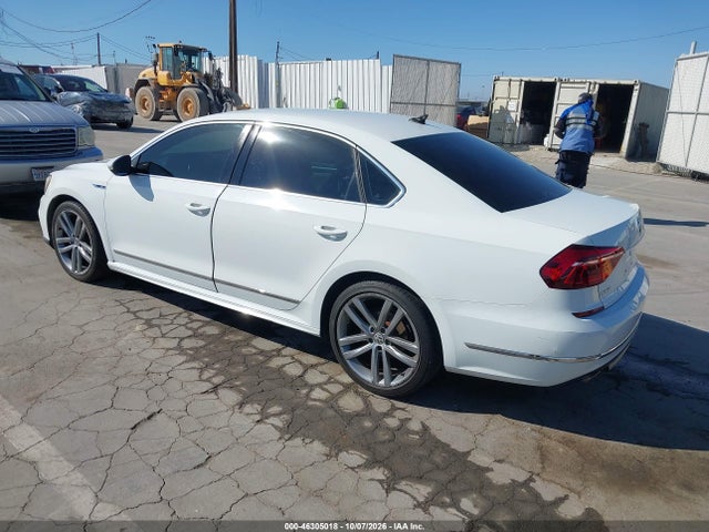 1VWDT7A35HC050782 Volkswagen Passat 1.8t R-line