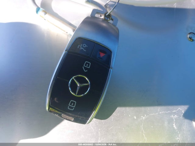 WDDZF4JB5HA080114 Mercedes-Benz E 300