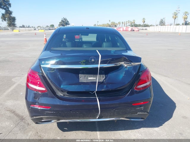 WDDZF4JB5HA080114 Mercedes-Benz E 300