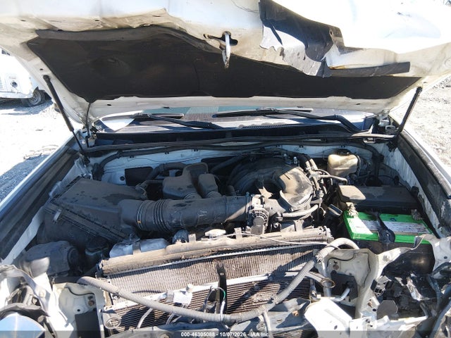 2018 Toyota 4runner Sr5 მანქანა იყიდება აუქციონზე, vin: JTEBU5JR0J5491032, აუქციონის ნომერი: 46305088