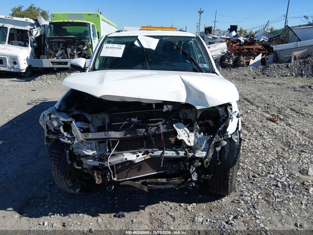 2018 Toyota 4runner Sr5 მანქანა იყიდება აუქციონზე, vin: JTEBU5JR0J5491032, აუქციონის ნომერი: 46305088