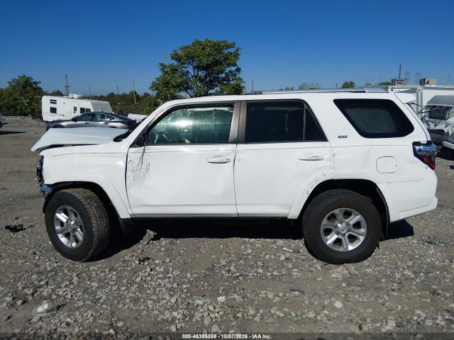 2018 Toyota 4runner Sr5 მანქანა იყიდება აუქციონზე, vin: JTEBU5JR0J5491032, აუქციონის ნომერი: 46305088
