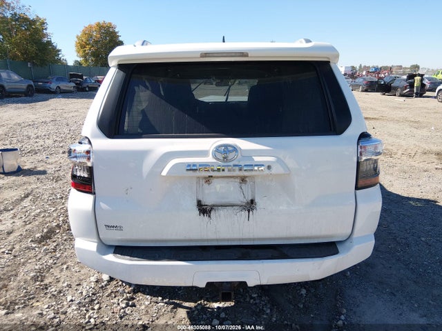 2018 Toyota 4runner Sr5 მანქანა იყიდება აუქციონზე, vin: JTEBU5JR0J5491032, აუქციონის ნომერი: 46305088