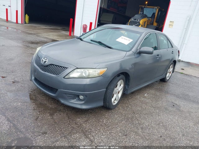 46305175 :رقم المزاد ، 4T1BF3EK7BU756113 vin ، 2011 Toyota Camry Se مزاد بيع