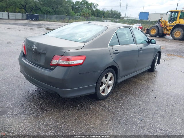 46305175 :رقم المزاد ، 4T1BF3EK7BU756113 vin ، 2011 Toyota Camry Se مزاد بيع