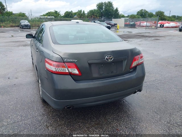 46305175 :رقم المزاد ، 4T1BF3EK7BU756113 vin ، 2011 Toyota Camry Se مزاد بيع