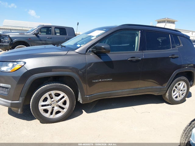 46305279 :رقم المزاد ، 3C4NJDAB4JT190917 vin ، 2018 Jeep Compass Sport 4x4 مزاد بيع