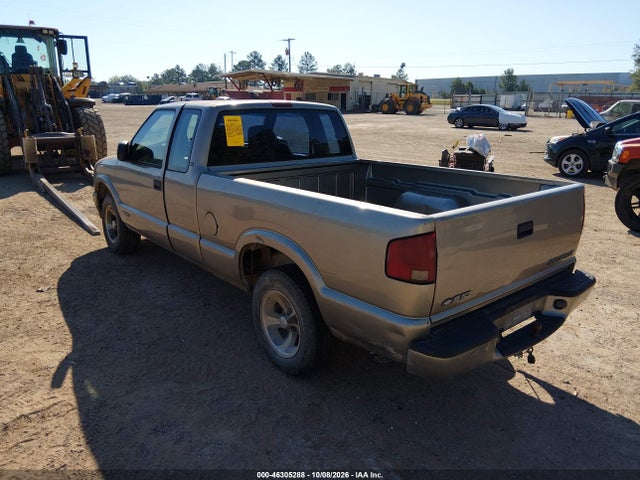 46305288 :رقم المزاد ، 1GCCS19571K125806 vin ، 2001 Chevrolet S-10 Ls مزاد بيع