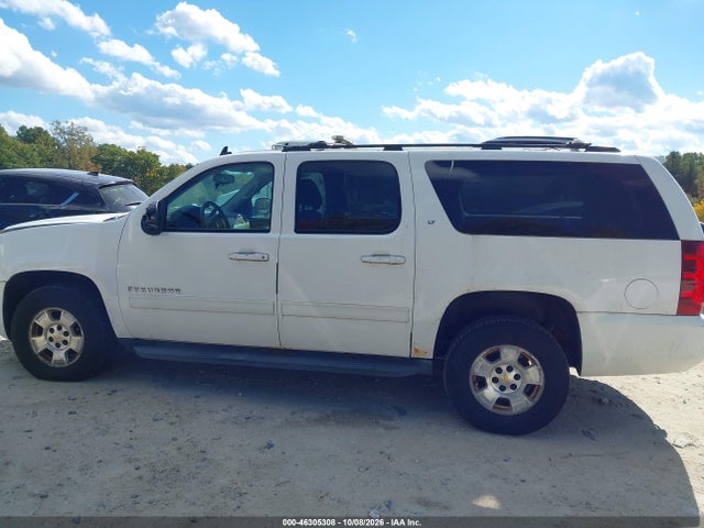 46305308 :رقم المزاد ، 1GNUKJE35AR257261 vin ، 2010 Chevrolet Suburban 1500 Lt1 مزاد بيع