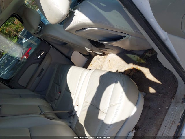 46305308 :رقم المزاد ، 1GNUKJE35AR257261 vin ، 2010 Chevrolet Suburban 1500 Lt1 مزاد بيع