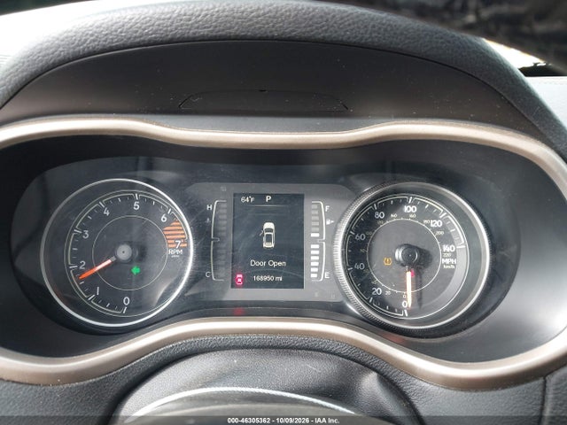 2016 Jeep Cherokee Altitude მანქანა იყიდება აუქციონზე, vin: 1C4PJLCB7GW127877, აუქციონის ნომერი: 46305362