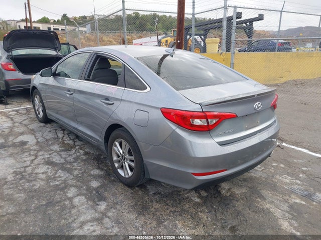 Hyundai SONATA SE 2015 5NPE24AF2FH236252 Image 3