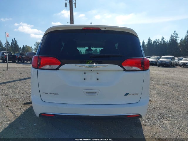 Chrysler Pacifica Hybrid Touring Plus 2017 2C4RC1H72HR837310 Image 16