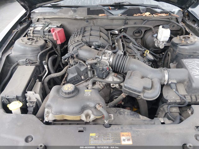2011 Ford Mustang V6 Premium მანქანა იყიდება აუქციონზე, vin: 1ZVBP8AM1B5155292, აუქციონის ნომერი: 46305508