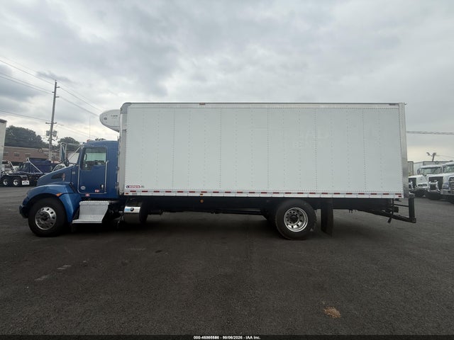 Продаж на аукціоні авто 2018 Kenworth T370 Reefer Box Truck, vin: 2NKHHJ7X2JM195624, номер лоту: 46305586