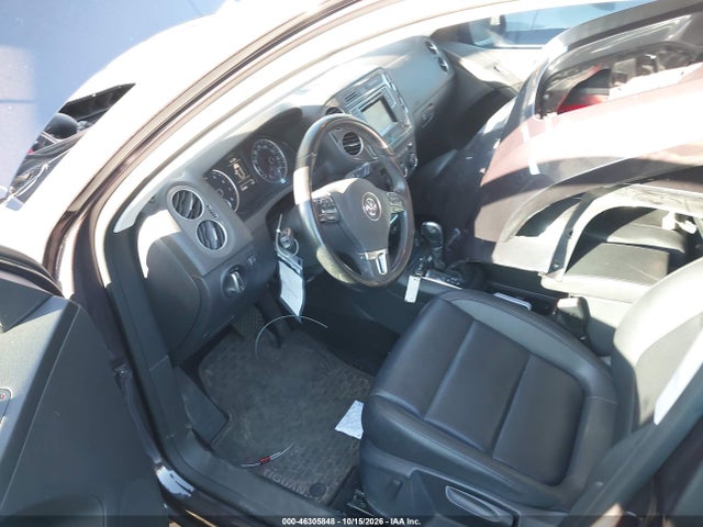 Volkswagen TIGUAN S 2016 WVGAV7AX4GW567096 Image 13