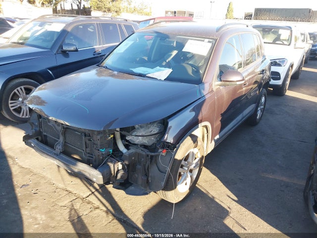Volkswagen TIGUAN S 2016 WVGAV7AX4GW567096 Image 2
