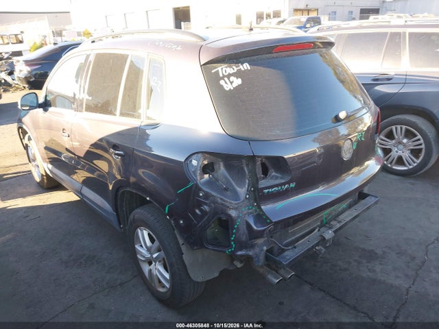Volkswagen TIGUAN S 2016 WVGAV7AX4GW567096 Image 3