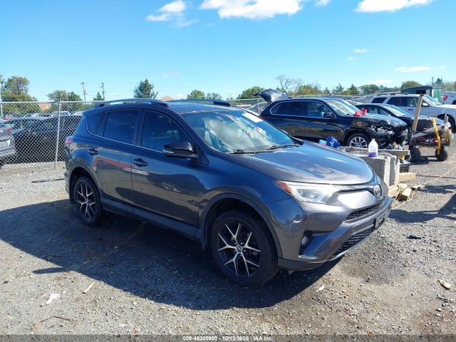 46305990 :رقم المزاد ، 2T3JFREV4HW567637 vin ، 2017 Toyota Rav4 Se مزاد بيع
