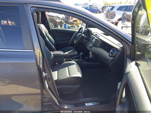46305990 :رقم المزاد ، 2T3JFREV4HW567637 vin ، 2017 Toyota Rav4 Se مزاد بيع