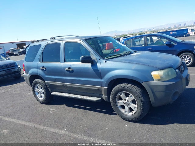 46306118 :رقم المزاد ، 1FMYU03135KB62577 vin ، 2005 Ford Escape Xlt مزاد بيع