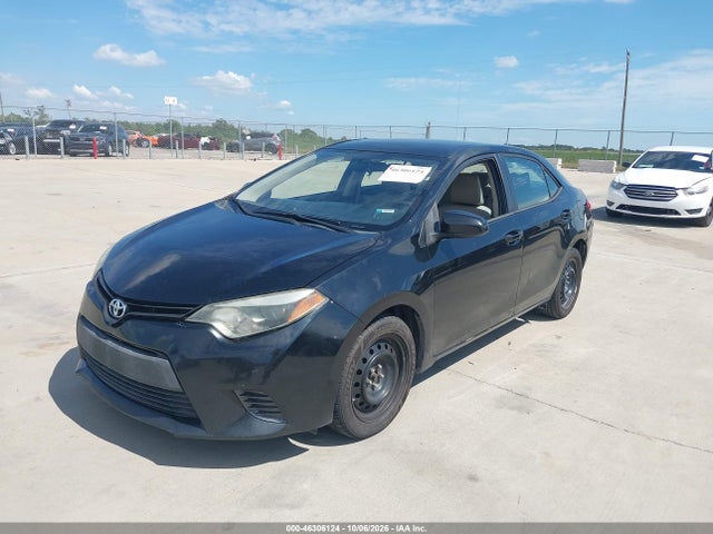 Toyota COROLLA LE 2015 5YFBURHE6FP320648 Image 2