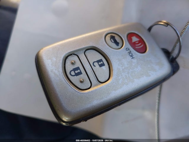 46306402 :رقم المزاد ، JTNBK3EK5A3048085 vin ، 2010 Toyota Camry Xle V6 مزاد بيع