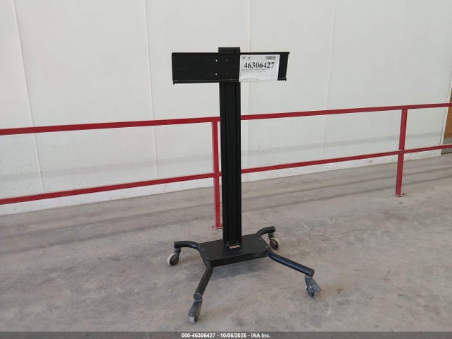 2000 Peerless-av Smartmount Flat Panel Tv Cart მანქანა იყიდება აუქციონზე, vin: SR575M102026, აუქციონის ნომერი: 46306427