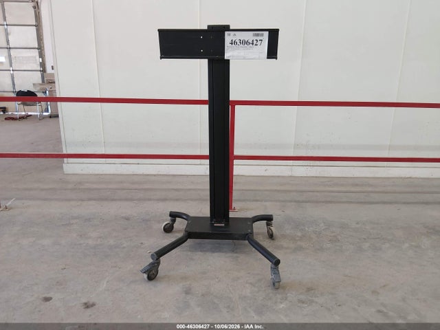2000 Peerless-av Smartmount Flat Panel Tv Cart მანქანა იყიდება აუქციონზე, vin: SR575M102026, აუქციონის ნომერი: 46306427