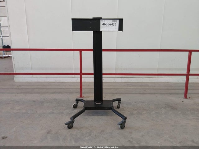2000 Peerless-av Smartmount Flat Panel Tv Cart მანქანა იყიდება აუქციონზე, vin: SR575M102026, აუქციონის ნომერი: 46306427