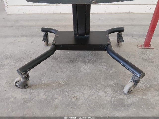2000 Peerless-av Smartmount Flat Panel Tv Cart მანქანა იყიდება აუქციონზე, vin: SR575M1020262, აუქციონის ნომერი: 46306464