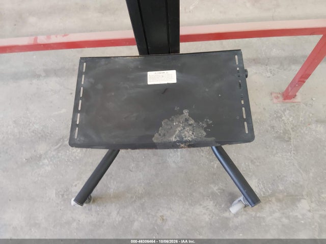 2000 Peerless-av Smartmount Flat Panel Tv Cart მანქანა იყიდება აუქციონზე, vin: SR575M1020262, აუქციონის ნომერი: 46306464