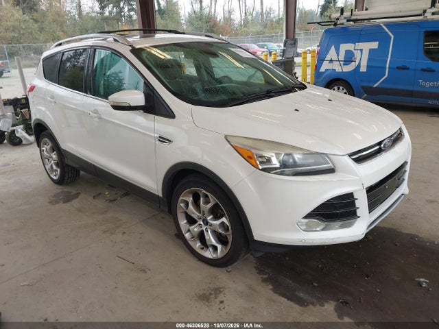 46306528 :رقم المزاد ، 1FMCU9J96EUC55315 vin ، 2014 Ford Escape Titanium مزاد بيع