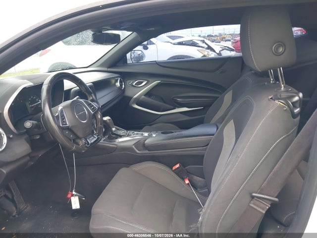 46306546 :رقم المزاد ، 1G1FB1RX0H0131556 vin ، 2017 Chevrolet Camaro 1lt مزاد بيع