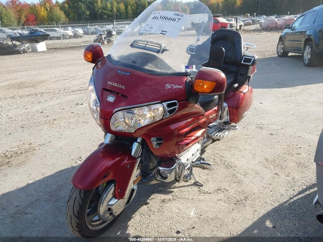 46306667 :رقم المزاد ، 1HFSC47451A001100 vin ، 2001 Honda Gl1800 A مزاد بيع