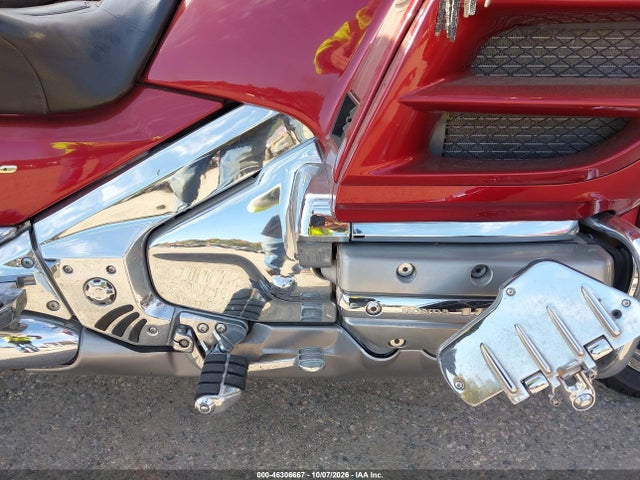 46306667 :رقم المزاد ، 1HFSC47451A001100 vin ، 2001 Honda Gl1800 A مزاد بيع