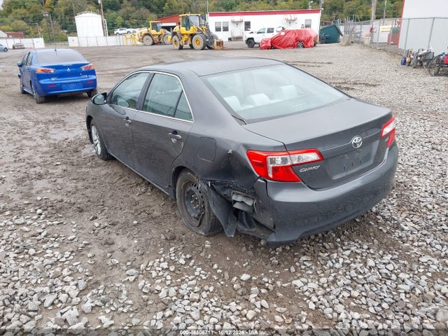 46306711 :رقم المزاد ، 4T1BF1FK4CU004938 vin ، 2012 Toyota Camry Le مزاد بيع