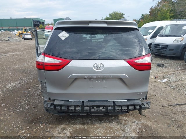 2016 Toyota Sienna Le 8 Passenger მანქანა იყიდება აუქციონზე, vin: 5TDKK3DC4GS755393, აუქციონის ნომერი: 46306728