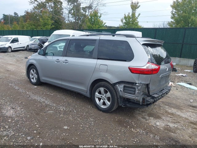 2016 Toyota Sienna Le 8 Passenger მანქანა იყიდება აუქციონზე, vin: 5TDKK3DC4GS755393, აუქციონის ნომერი: 46306728