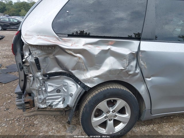 2016 Toyota Sienna Le 8 Passenger მანქანა იყიდება აუქციონზე, vin: 5TDKK3DC4GS755393, აუქციონის ნომერი: 46306728
