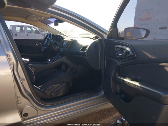 Chrysler 200 Limited 2015 1C3CCCAB3FN608309 Image 5