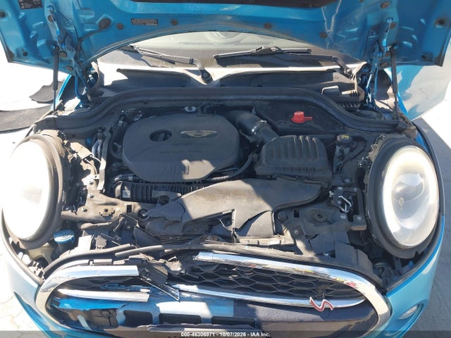 46306971 :رقم المزاد ، WMWXU3C52F2B56341 vin ، 2015 Mini Hardtop Cooper S مزاد بيع